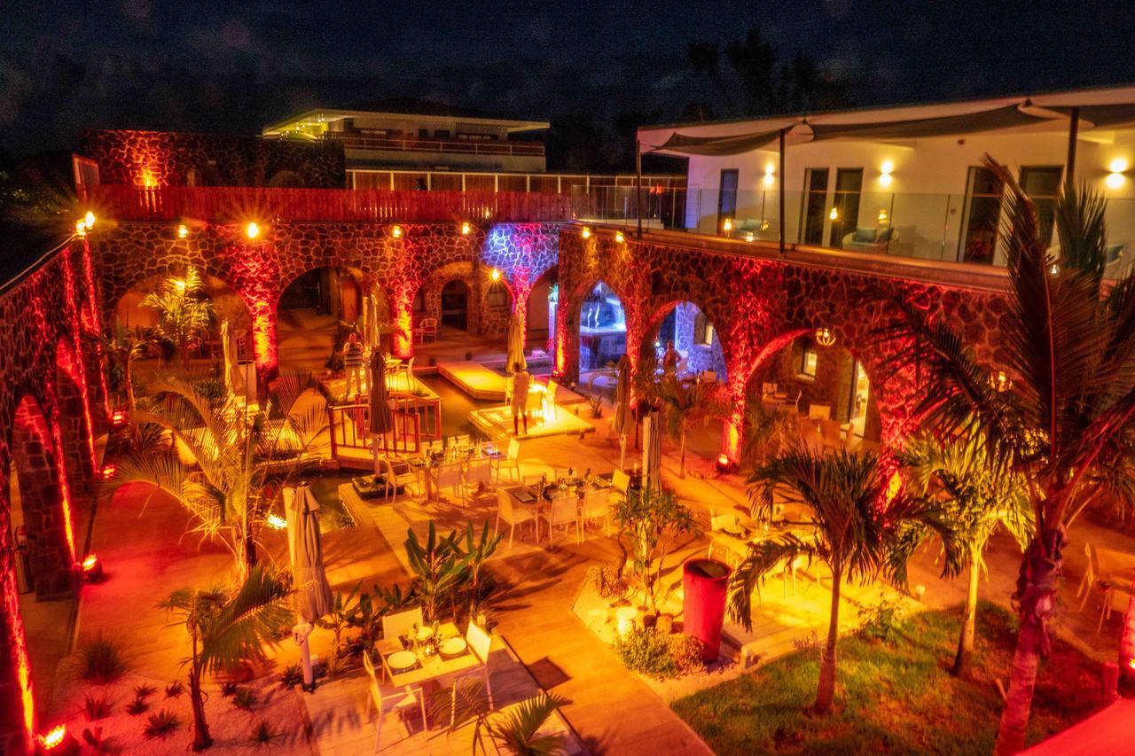 Hacienda Plaza Hotel Pereybere Beach Екстериор снимка