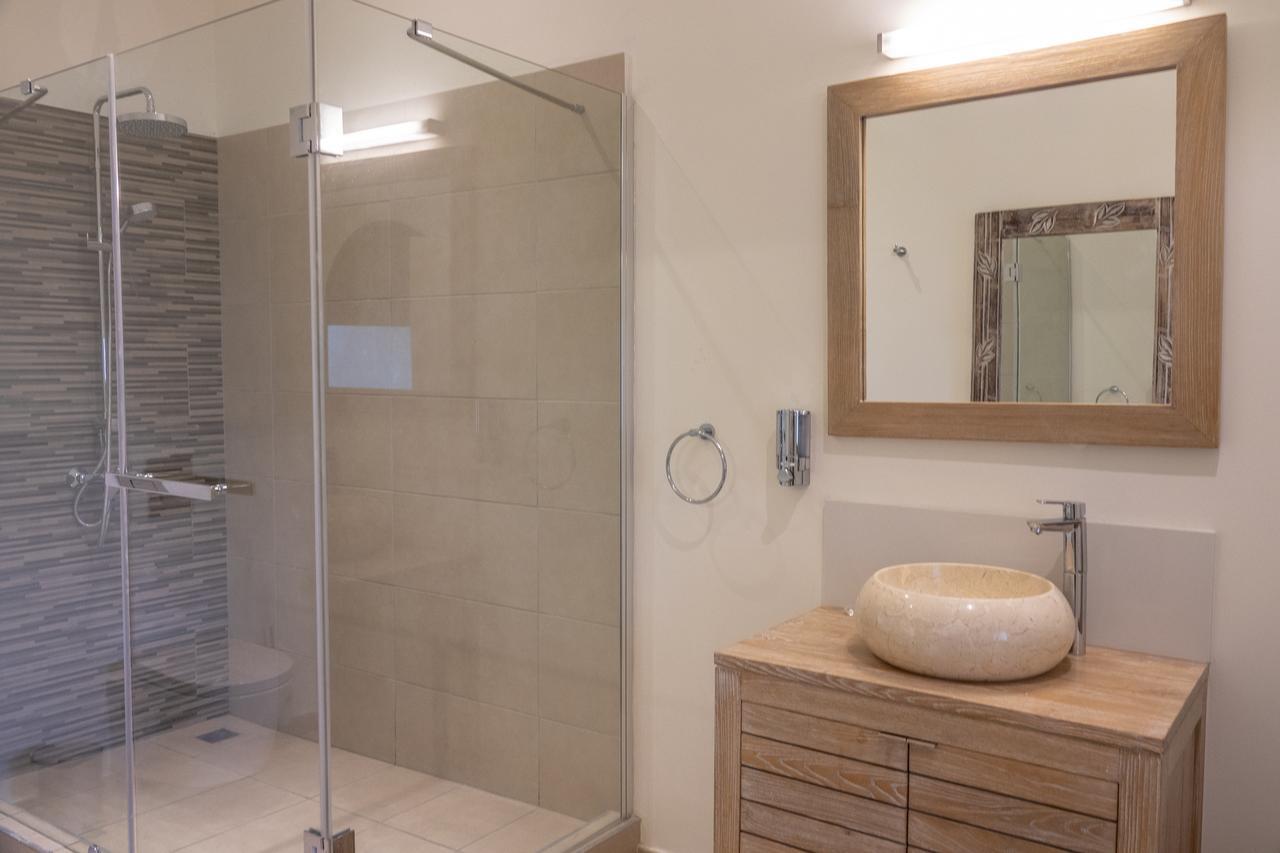 Hacienda Plaza Hotel Pereybere Beach Екстериор снимка