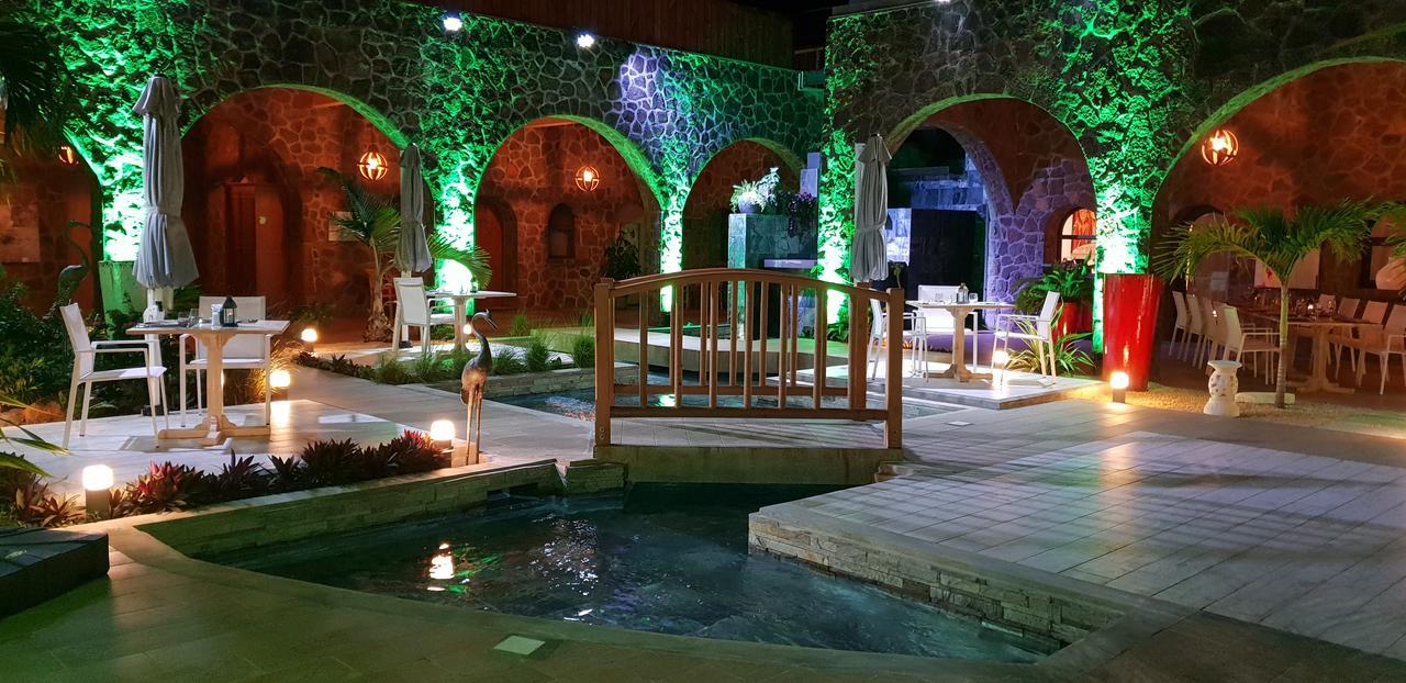 Hacienda Plaza Hotel Pereybere Beach Екстериор снимка
