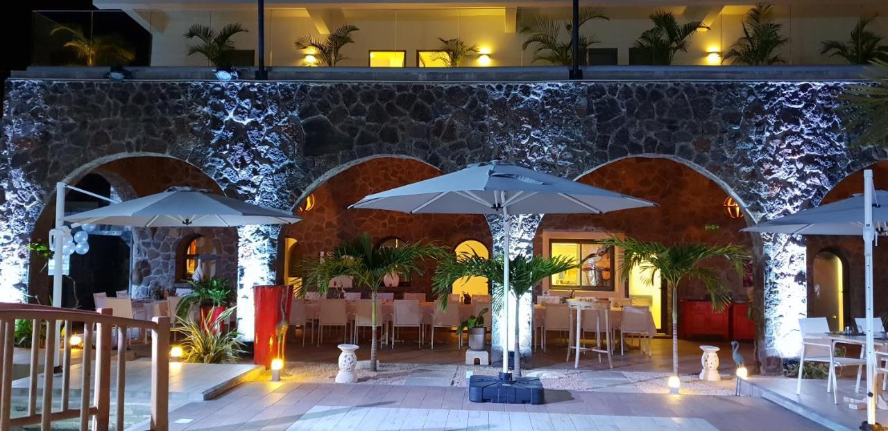 Hacienda Plaza Hotel Pereybere Beach Екстериор снимка