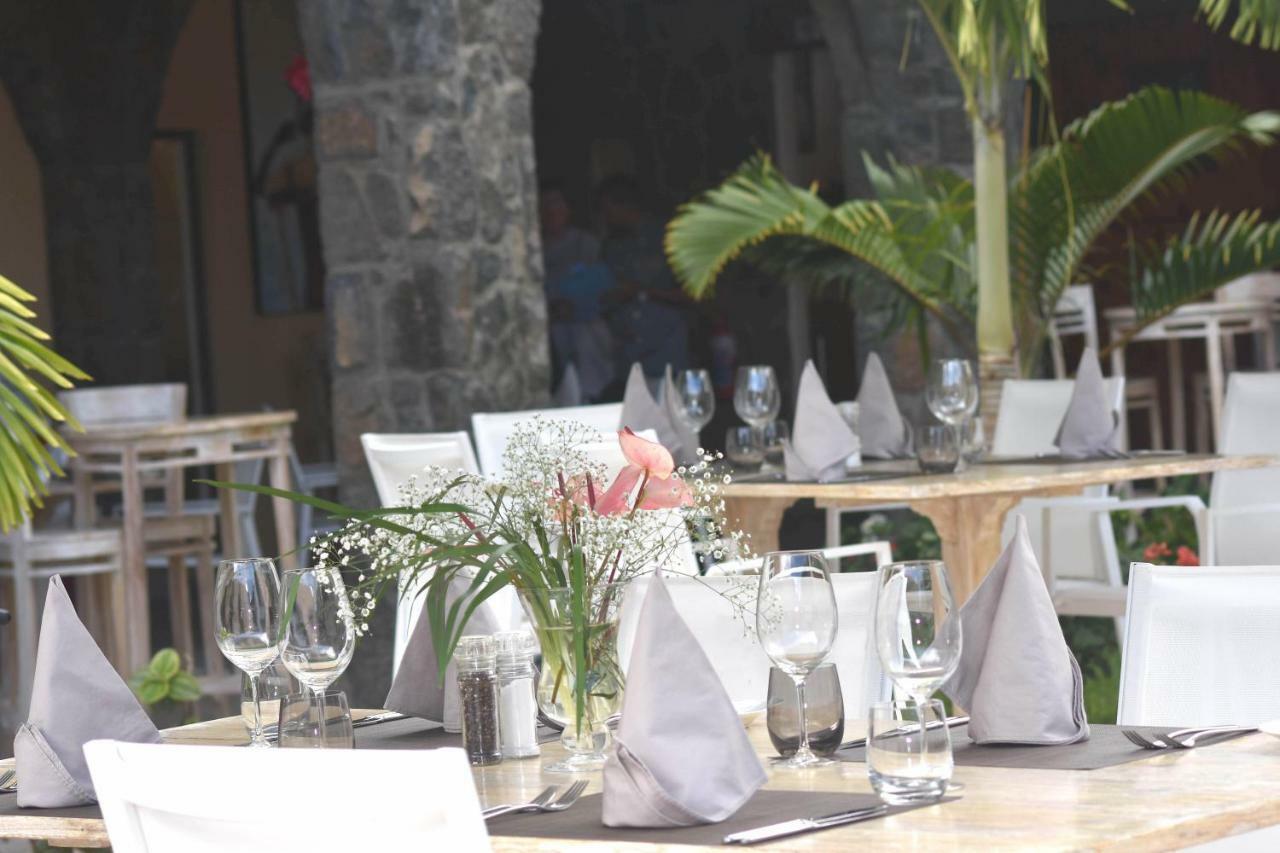 Hacienda Plaza Hotel Pereybere Beach Екстериор снимка
